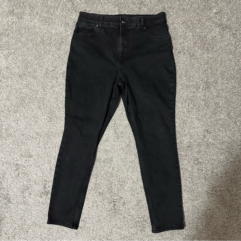 Lee Women's Black Skinny Stetchy Jeans, size 14 Short